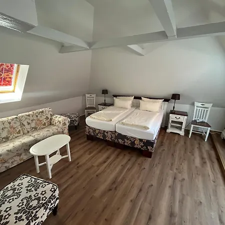 Ratskeller Pensjonat Waren (Mueritz)